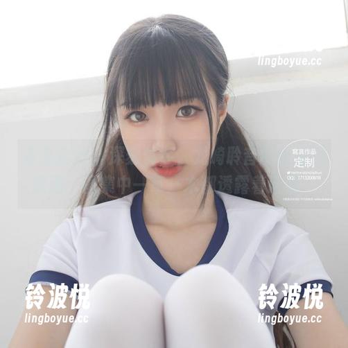 紧急企划 - 深刻体会，龙崎聆音的比基尼原图，图集中一草一木都透露着话题。