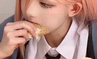 米诺桃斯虽不可思议，腥味猫罐的免费套图却让人不得不看！
