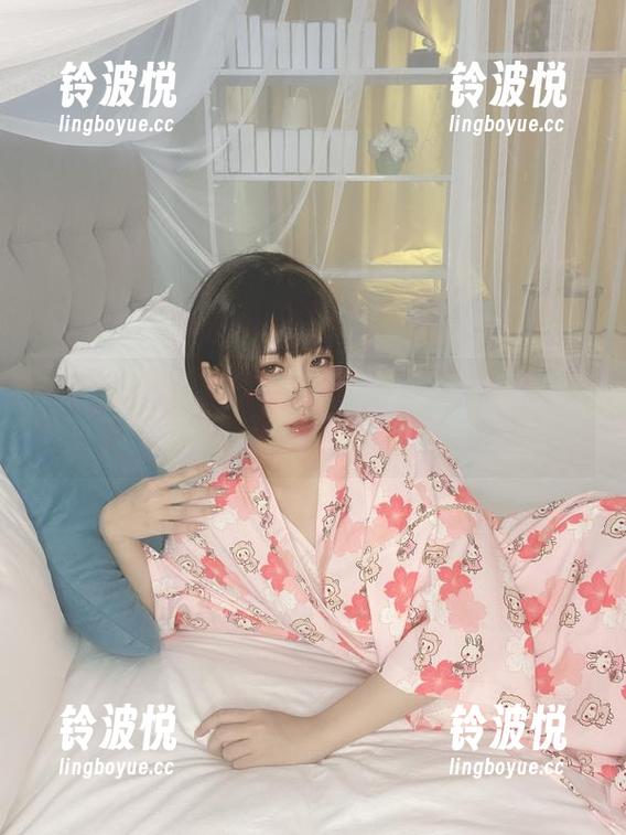 果然是图包中的奇葩，芋圆侑子艹猫完全不需美颜