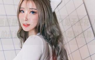 圣诞节的画面拼凑起来，结果只见天使花リリ(Plant Lily)的高清写真，这，跟你想的是真没关系。