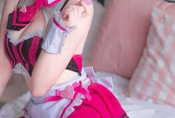 在线写真：菌烨tako化身黑贞德兔女郎，偏偏这样搭配你们最爱？