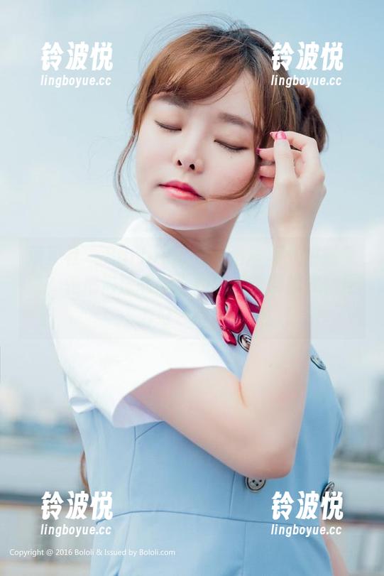 菠萝社 - Barbie可儿泳池写真：想要免费？先把泡沫嘴唇拨到默念召唤模式，愿力好一点哟！