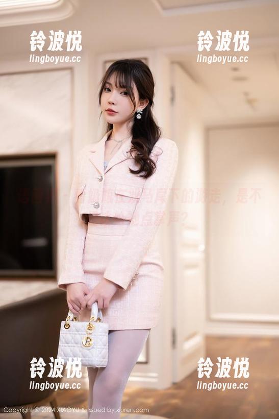 语画界 - 看奶瓶在双马尾下的游走，是不是该给她点掌声？