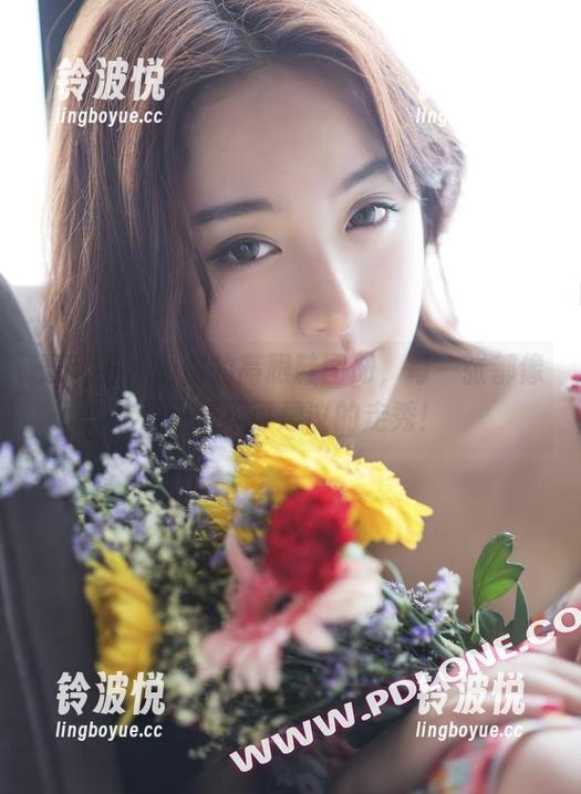 轰趴猫 - 曲曲的高跟鞋图册，每一张都像是一场不可思议的走秀！