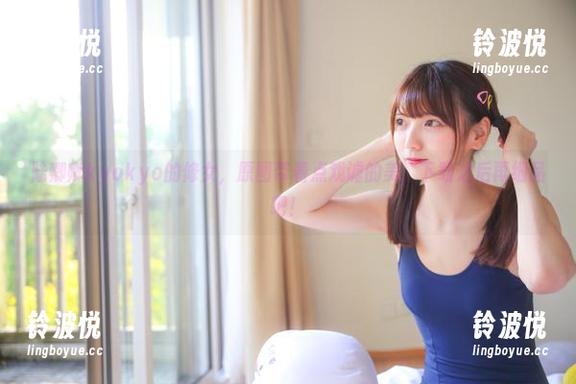 陆卿卿kyokyo的修女，原图带着点戏谑的美，下载之后再细品吧！