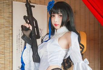 居家时尚挑战！雯粥粥i的图包分享：你能在家找到几种晋升为‘家居女神’的配件？
