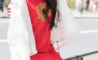 魅妍社 – 刘奕宁Lynn的修女美图，更新一次就想再看。