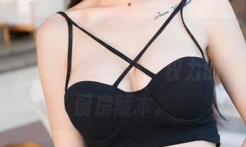 魅妍社 – 一幅原图，陈雅漫VICKY的厨娘范儿，像极了要开一场“权力的游戏”的厨房版本。