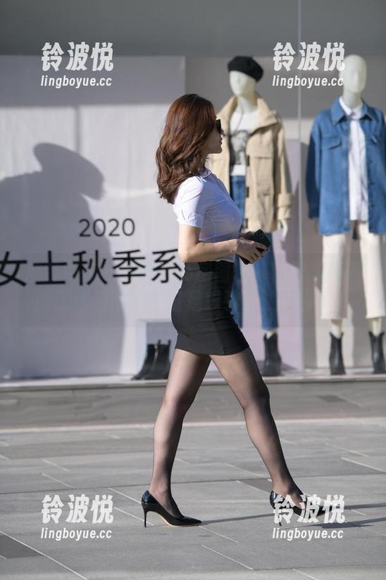 魔镜街拍 - 婷婷的私房图包：粉裙加持下的工作日常，不过是想引起注意罢了。