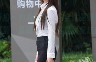 魔镜街拍 – 豹纹图包，完全就是萌宝儿的个性写照，乱说一句，这是我见过最逗的混搭！
